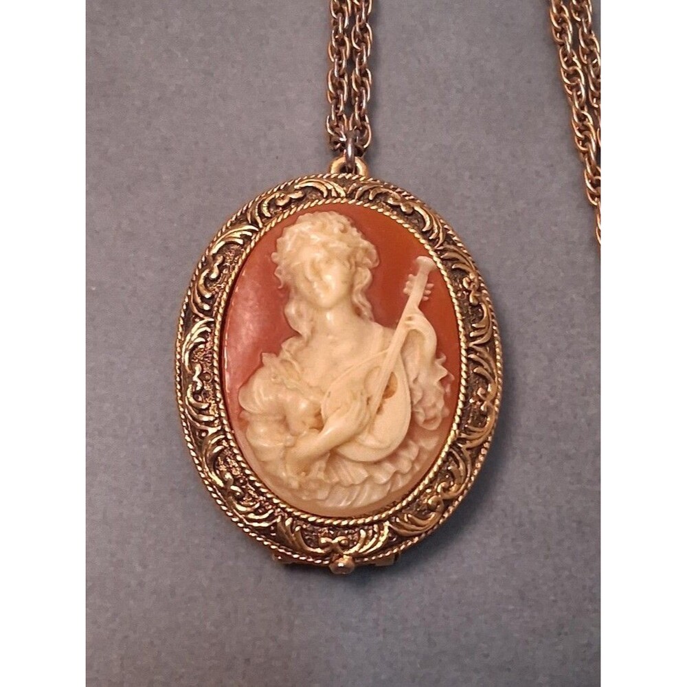 Cameo Corday Solid Perfume Locket Necklace